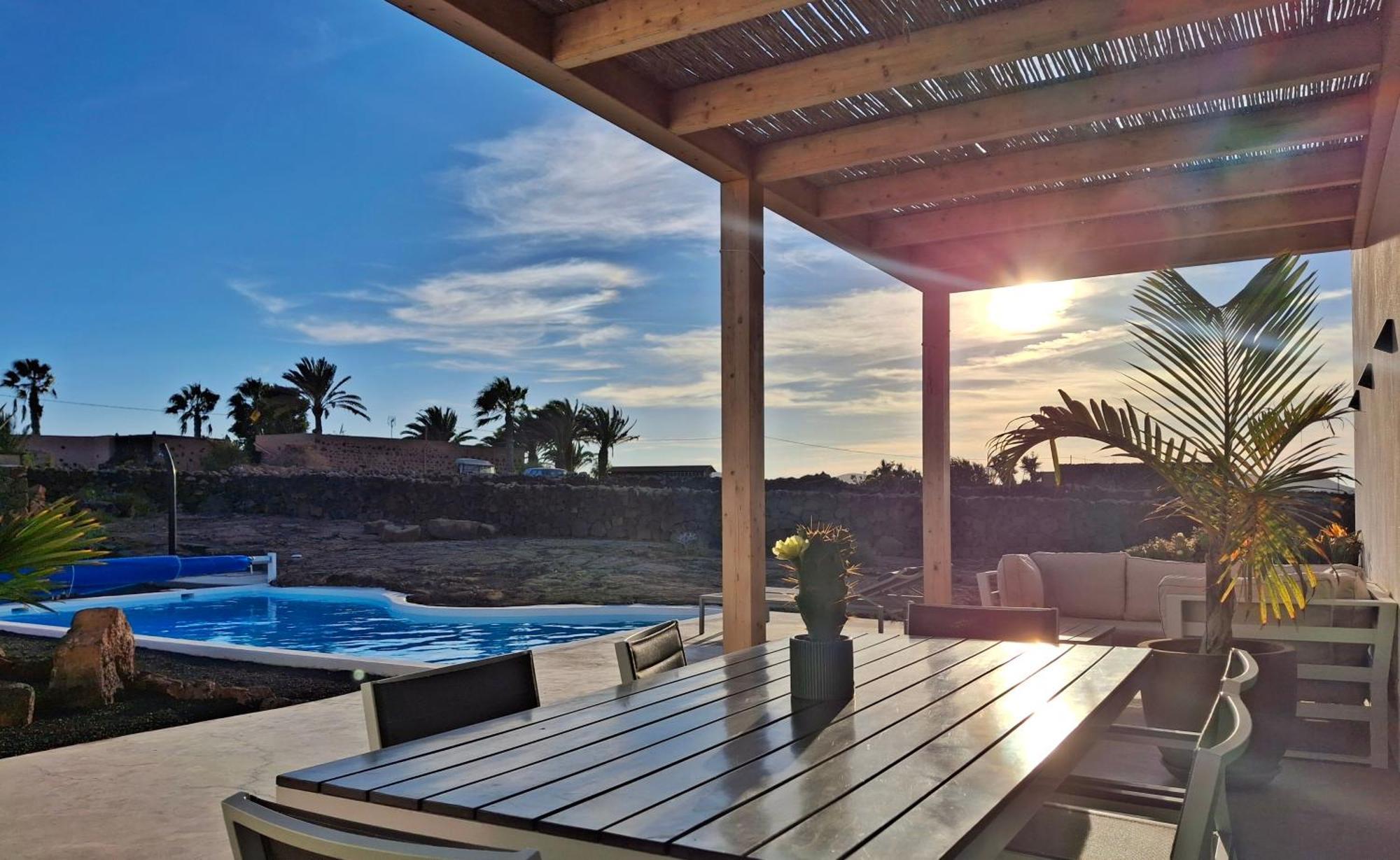 Villa Tabaiba En Lajares Con Piscina ภายนอก รูปภาพ